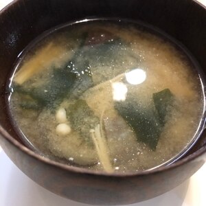 えのきとわかめのお味噌汁